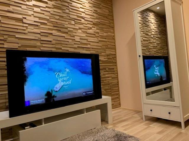 Oak Lounge Lux Apartment Рига Екстериор снимка